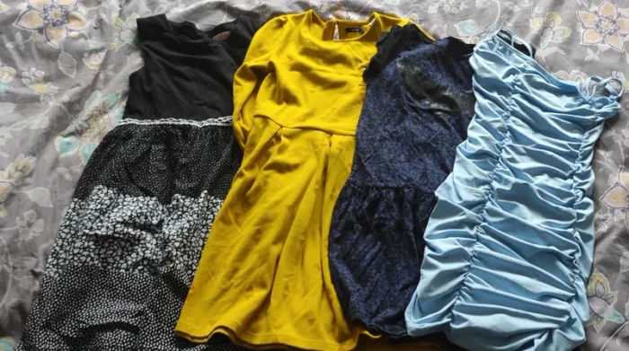 Lot de 4 robes 10 ans