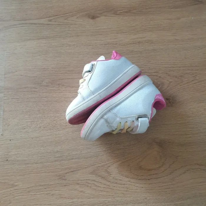 🩷 Paires de baskets Gabby et la maison magique pointure 26 #emyfleury_pointure26fille - photo numéro 5