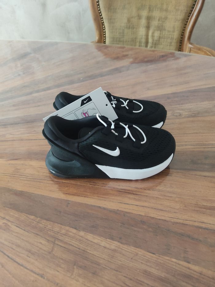 Baskets Nike air max 270 go T 26 - photo numéro 4