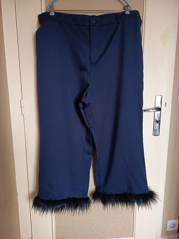Pantalon grande taille. Marque shein.