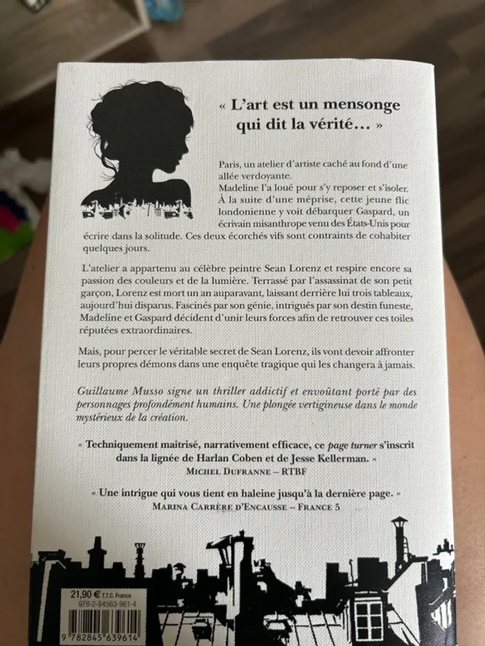 Un appartement à Paris - photo numéro 2