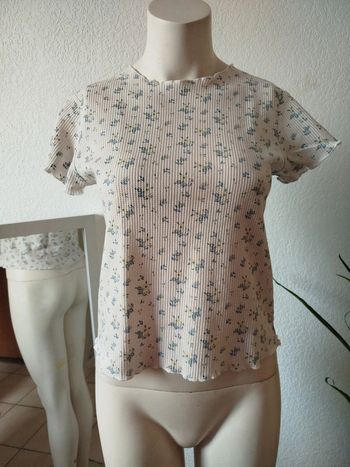 Tee shirt coton gauffré petites fleurs bleues taille S 36