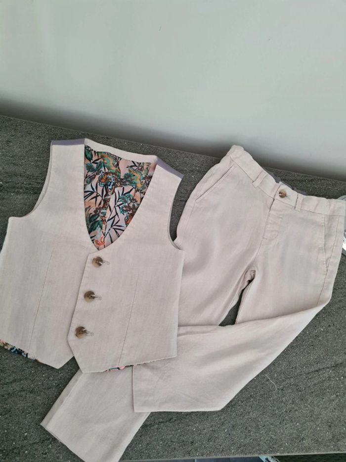 Ensemble river island
