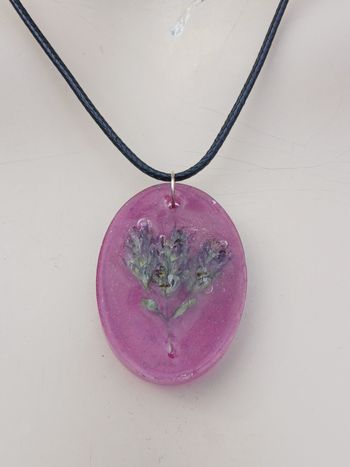 Collier fleur mauve