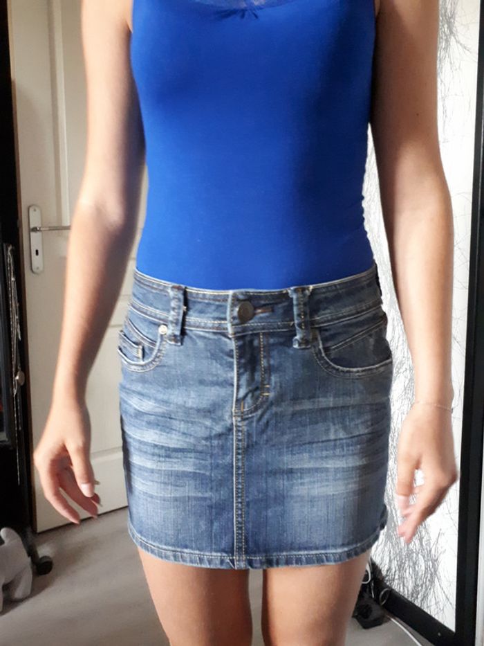 Jupe en jeans y2k.
