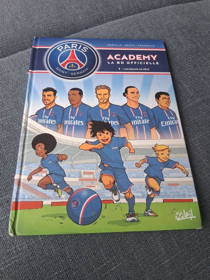Academy la BD officielle