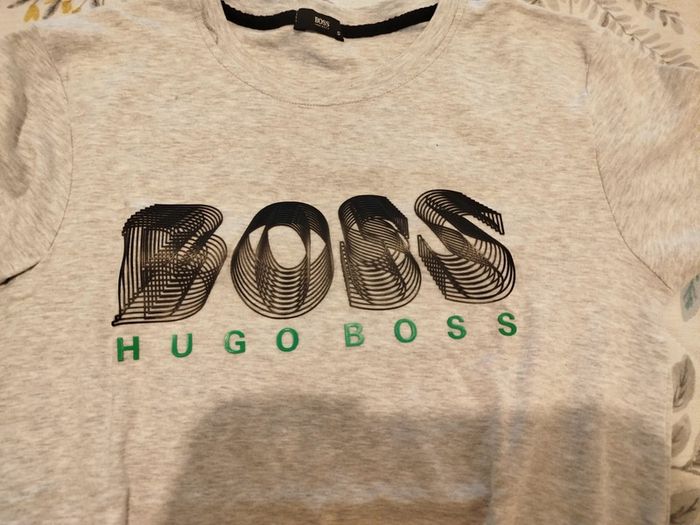 Tee shirt neuf Hugo Boss - photo numéro 2