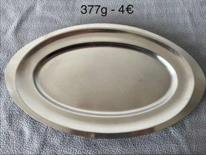 Plat de présentation ou de service pour la table en acier inoxydable. - photo numéro 1