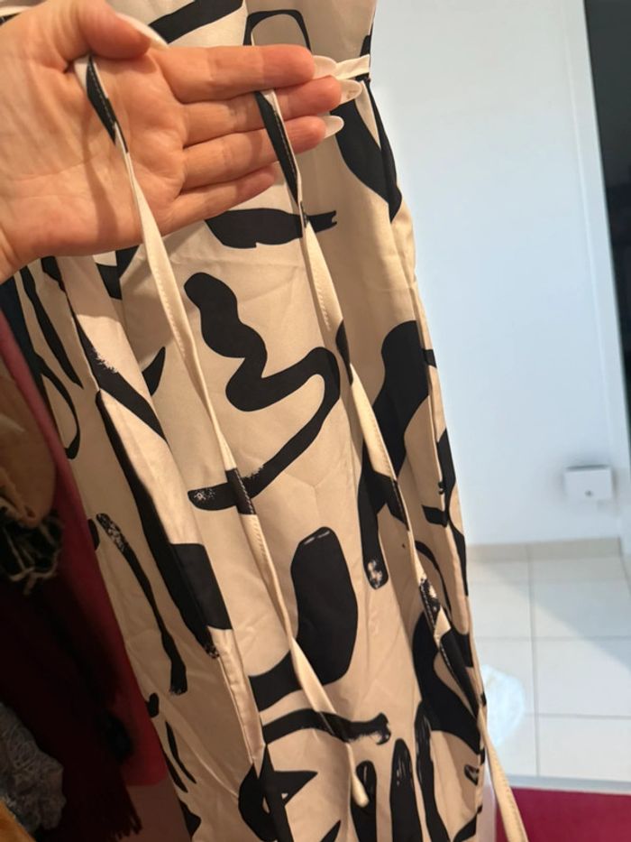 Combi pantalon SHEIN L mais taille petit je trouve beige noir - photo numéro 4