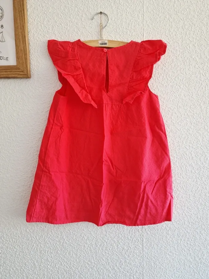 Kiabi - Robe volantée, doublée, sans manches - Fruits brodés - Neuve ! (5 ans) - photo numéro 4