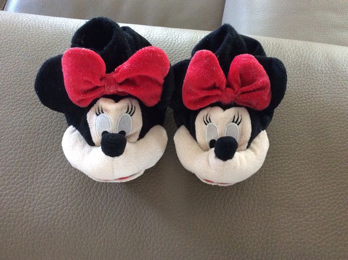 Chaussons Minnie pointure 26