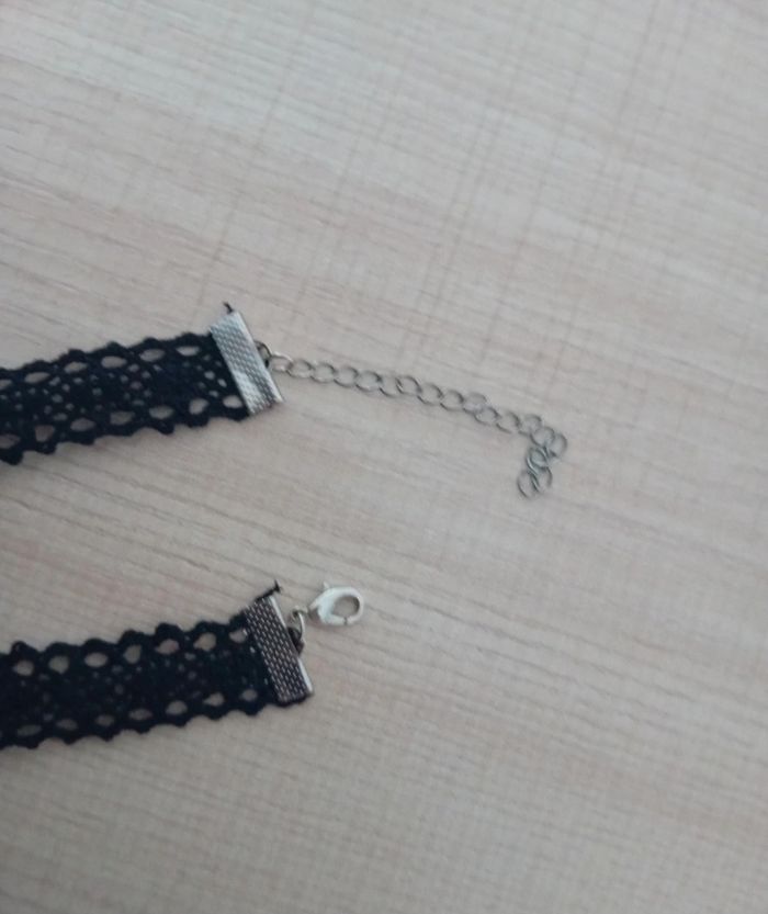 Collier ras de cou noir - photo numéro 3