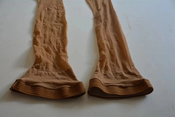 bas autofixant beige taille M - photo numéro 2