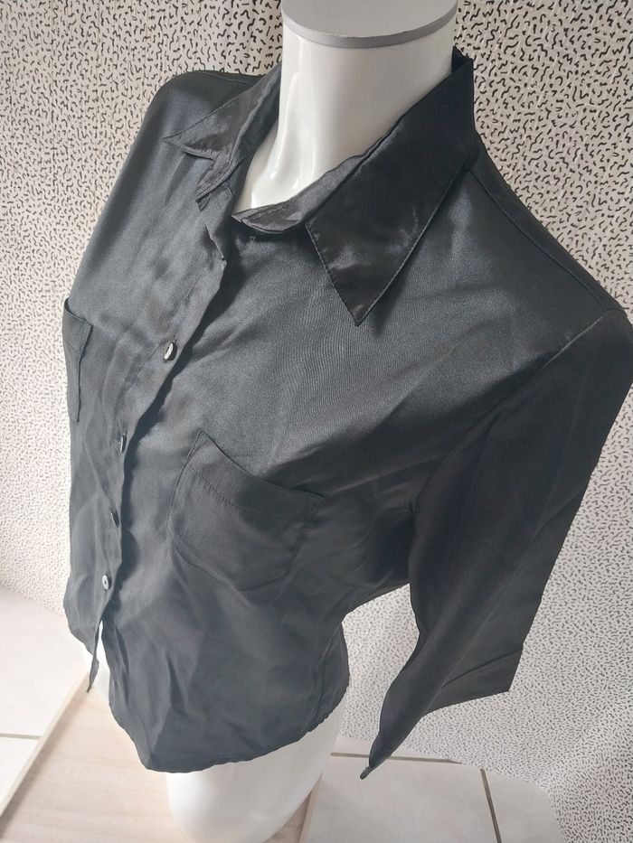 Chemise noire satinée – femme - photo numéro 3