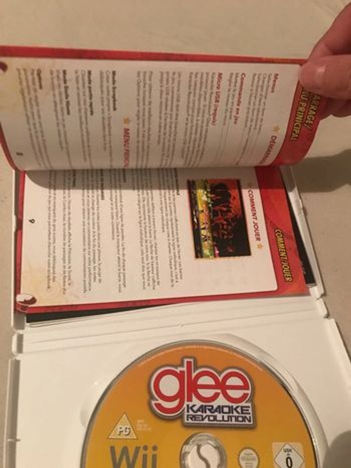 glee karaoke revolution testé et fonctionnel nécessite un micro en accessoire - photo numéro 5