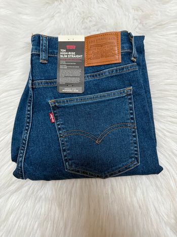Jean Levi’s 724 Slim Straight – Taille 30/30 – Bleu classique – Neuf avec étiquette