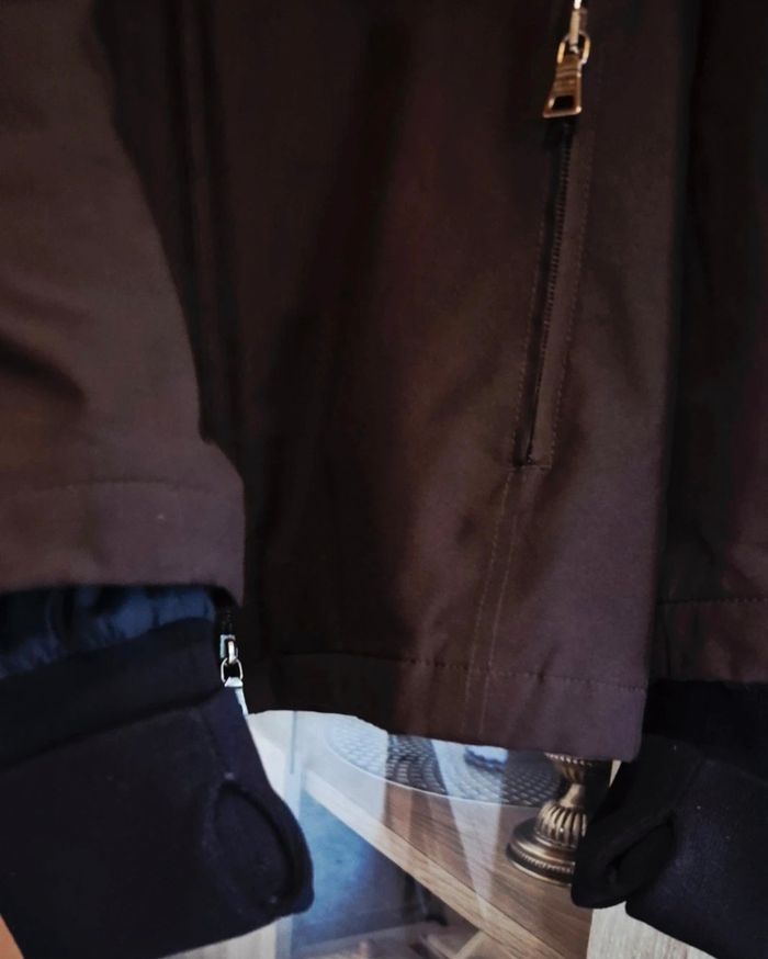 Veste _ PRADA _ Gore Tex _ femme _  taille M - photo numéro 6