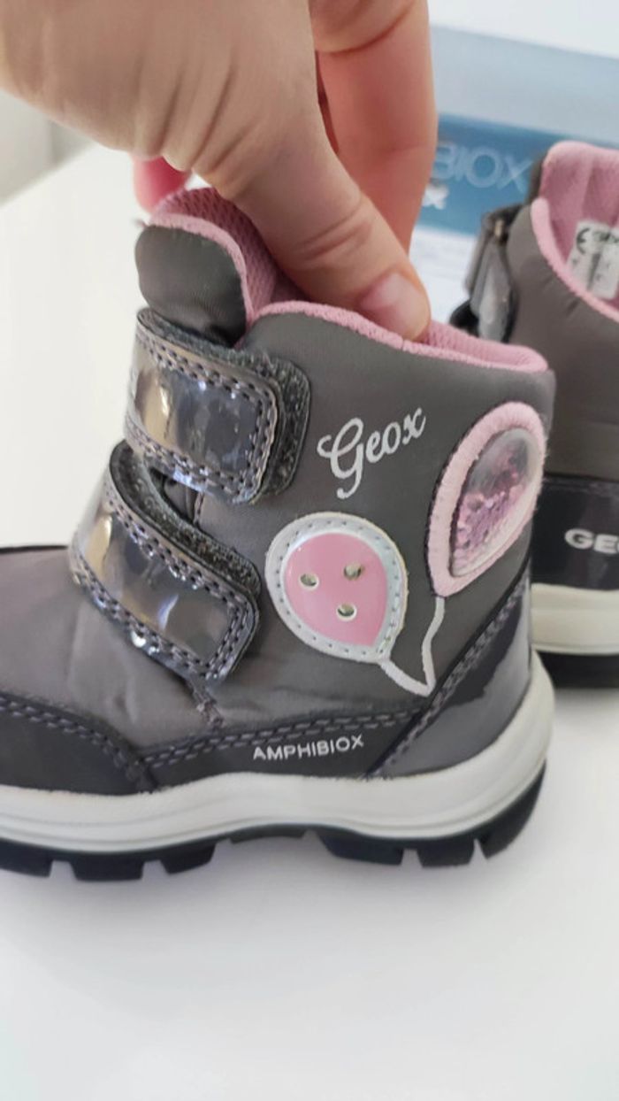 Bottines imperméables Geox amphibiox taille 20 gris et rose - photo numéro 6