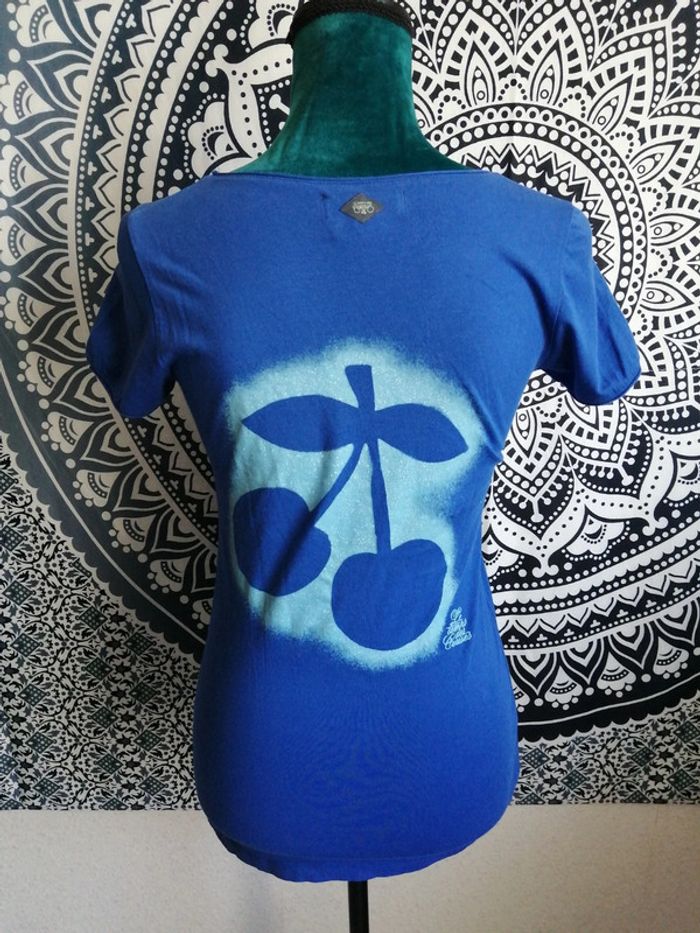 Tee-shirt bleu électrique imprimé cerises dans le dos / le temps des cerises / (XS) - photo numéro 4