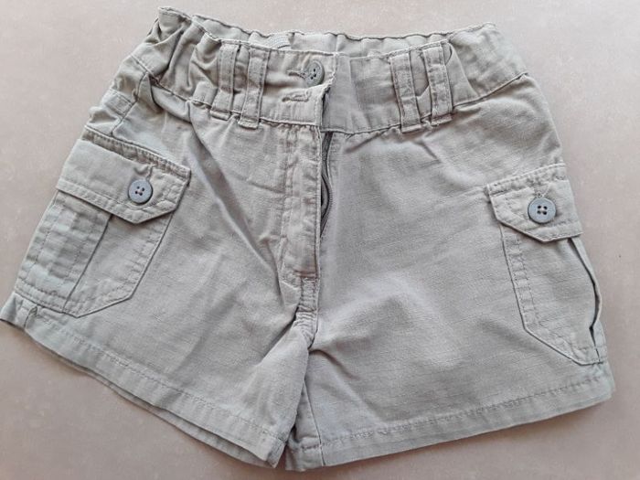Short beige fille KIABI en 3 ans TBE
