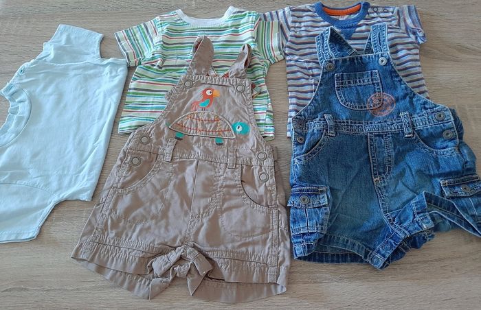 Lot 2 ensembles et 1 t shirt