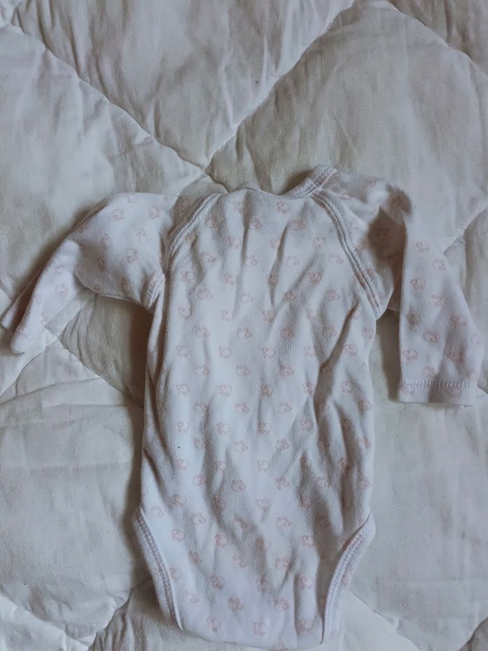 Lot bodies un mois/56 cm - photo numéro 7