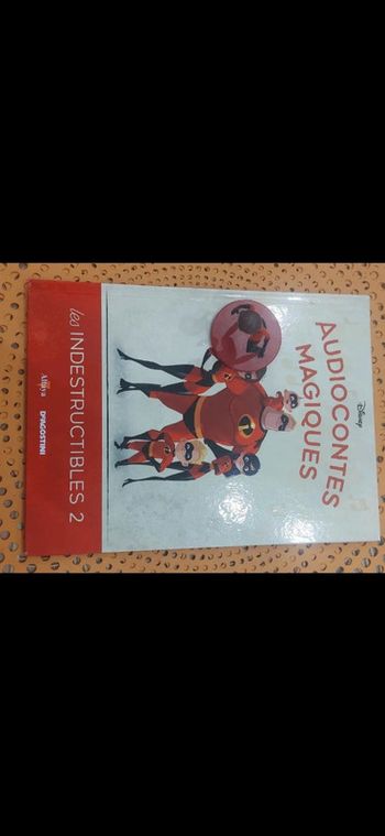 Livre et figurine 56 des audiocontes Magiques altaya audio conte audio compte disney
