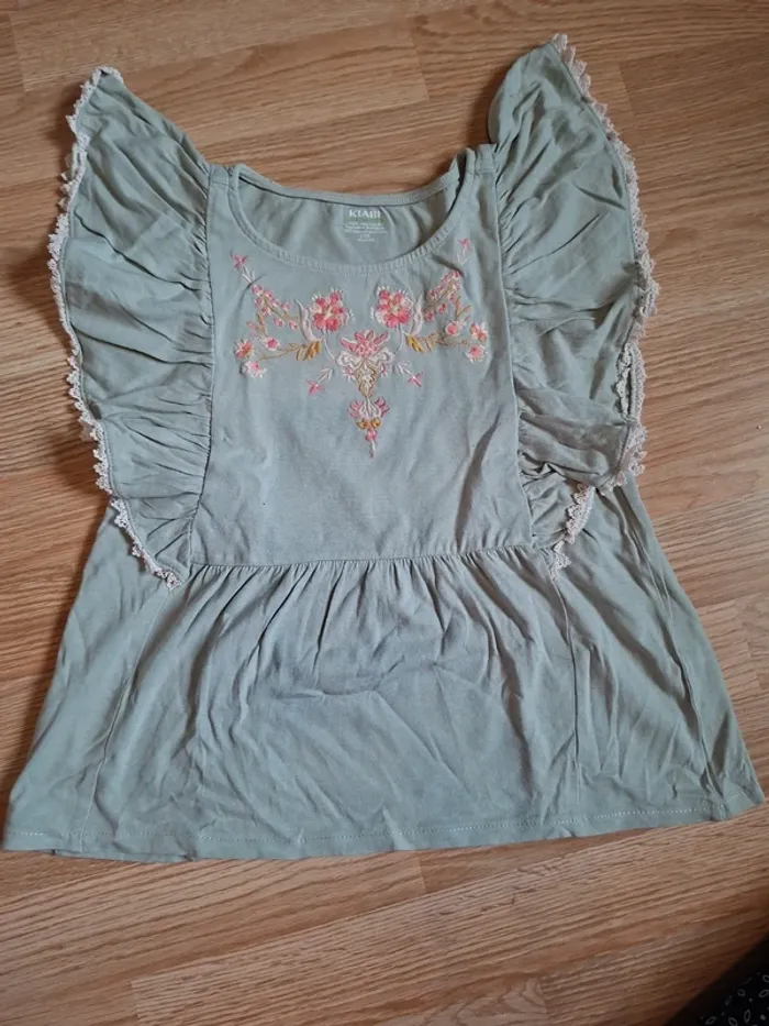 Tee-shirt froufrous
