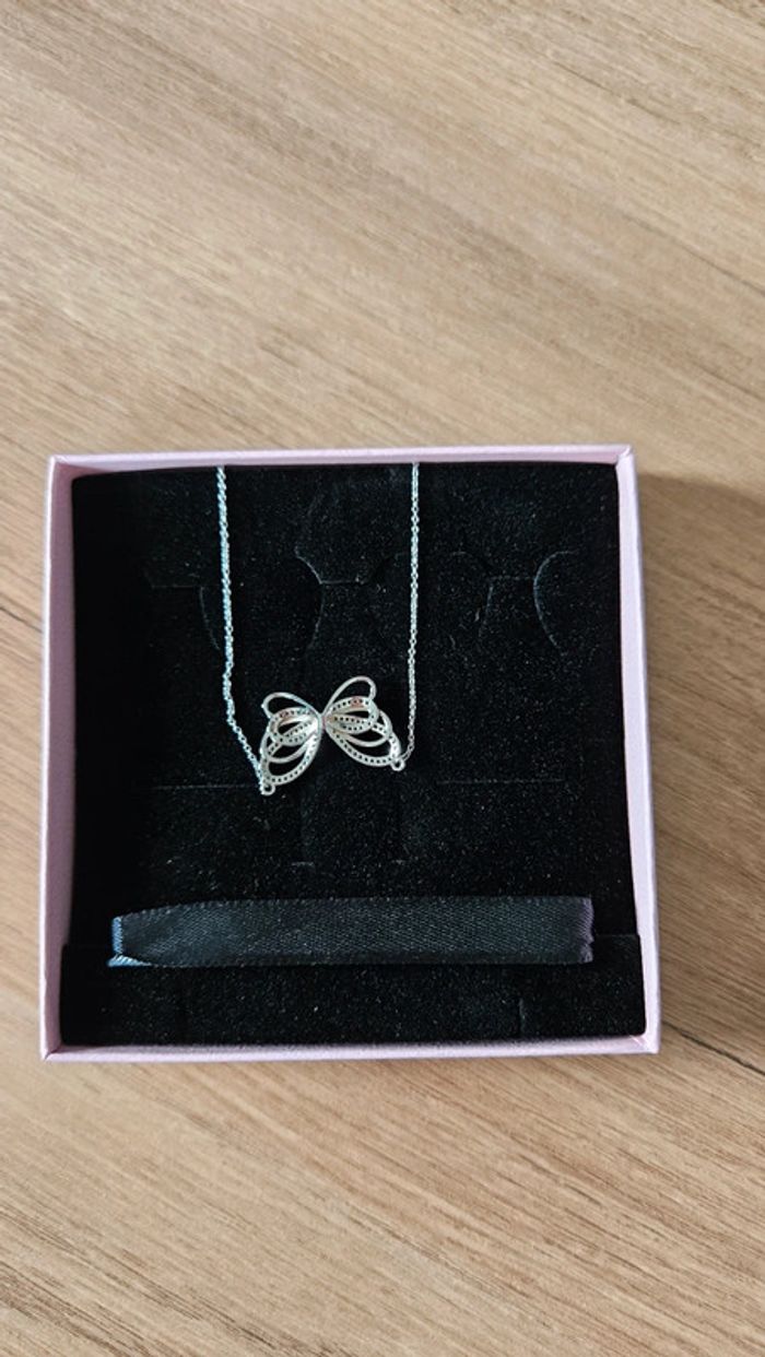 NEUF Collier nœud papillon, argent.
Maty - photo numéro 3
