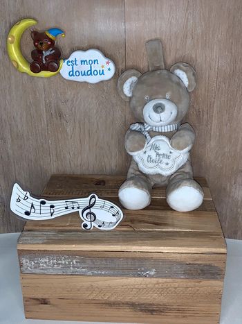 Doudou ours musical 🎶 pommette