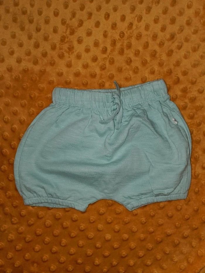 Ensemble salopette gilet et short taille 6 mois - photo numéro 3