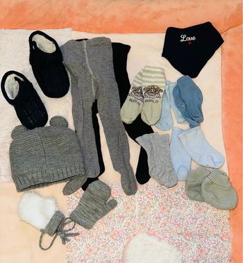 Lot accessoires bébé naissance à 12 mois