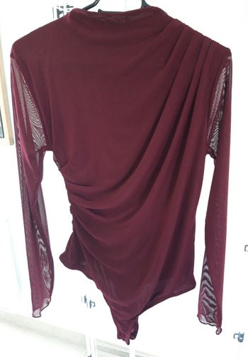 Body ML Stradivarius taille 40 TBE