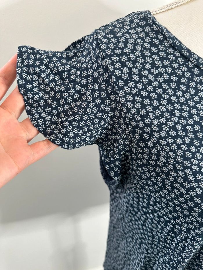 Blouse à fleurs marguerites bleue marine et blanche H&M T40 L - photo numéro 3