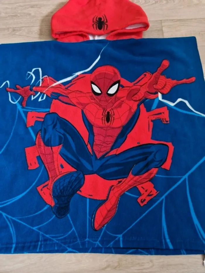 Cape de bain Spiderman - photo numéro 2