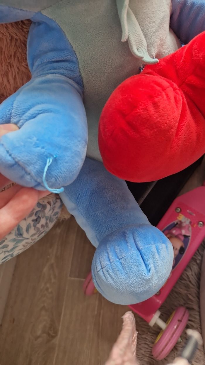Grosse  peluche  stitch - photo numéro 2