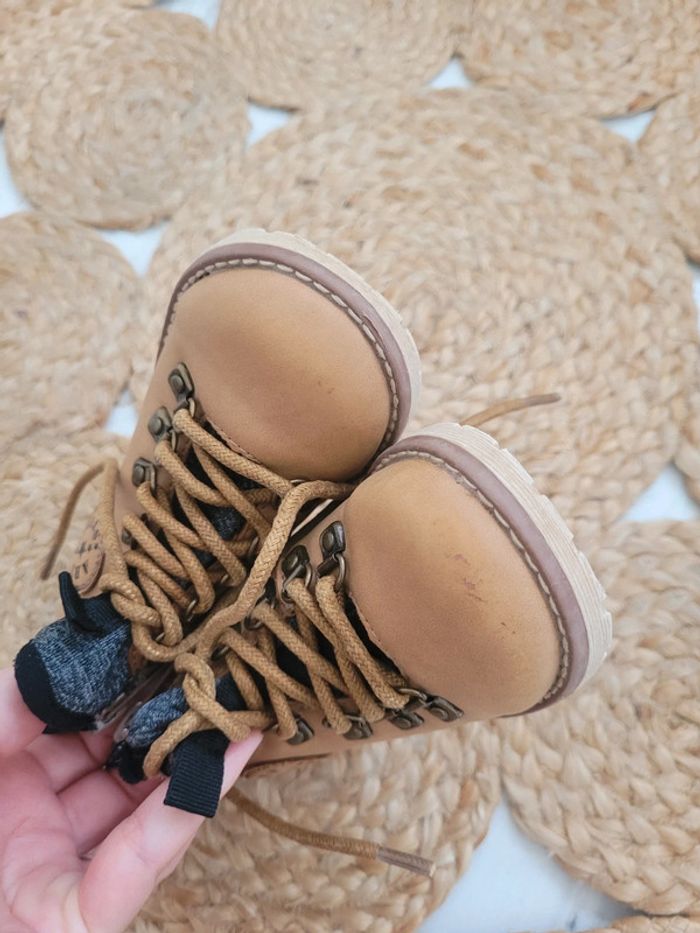 Bottines à lacets pointure 23 - photo numéro 5