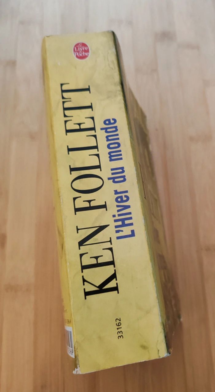 Ken Follet 🌸 L'hiver du monde - photo numéro 3