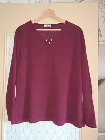 Pull tunique doux femme À Paris tbe bordeaux avec décos 50/52 étiquette coupée