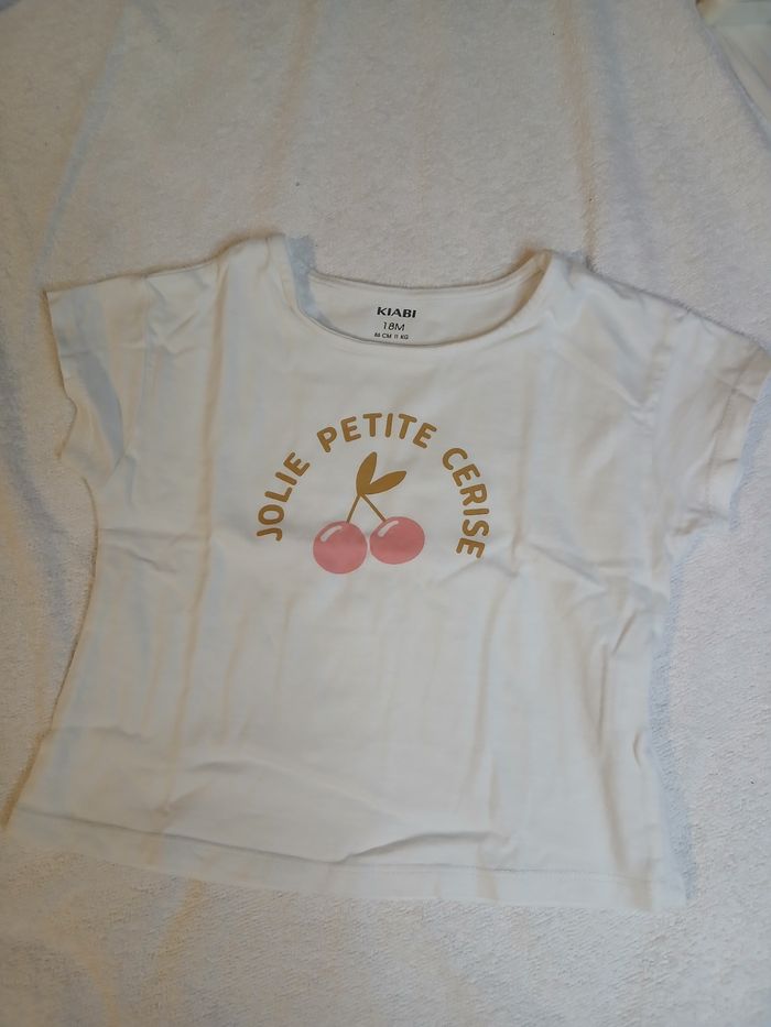 Tee shirt fille 18 mois kiabi