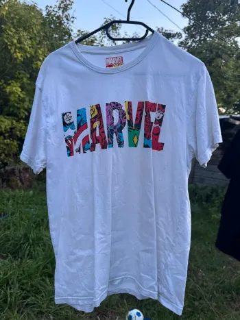 T shirt Marvel comics