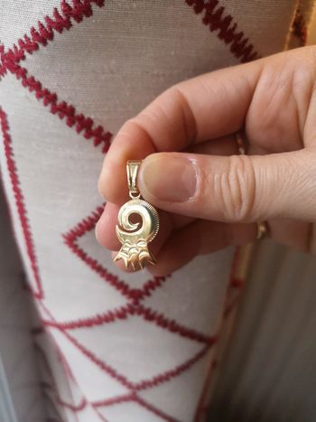 Pendentif plaqué or