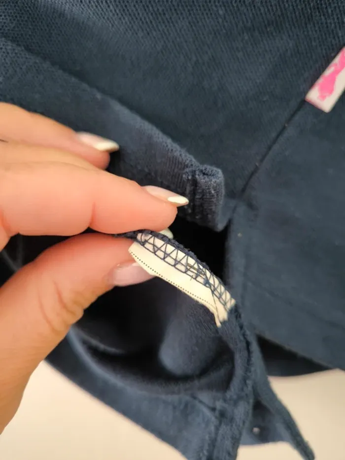Polo Lonsdale London Taille 10 (38)  Bleu marine & détails rose - photo numéro 5