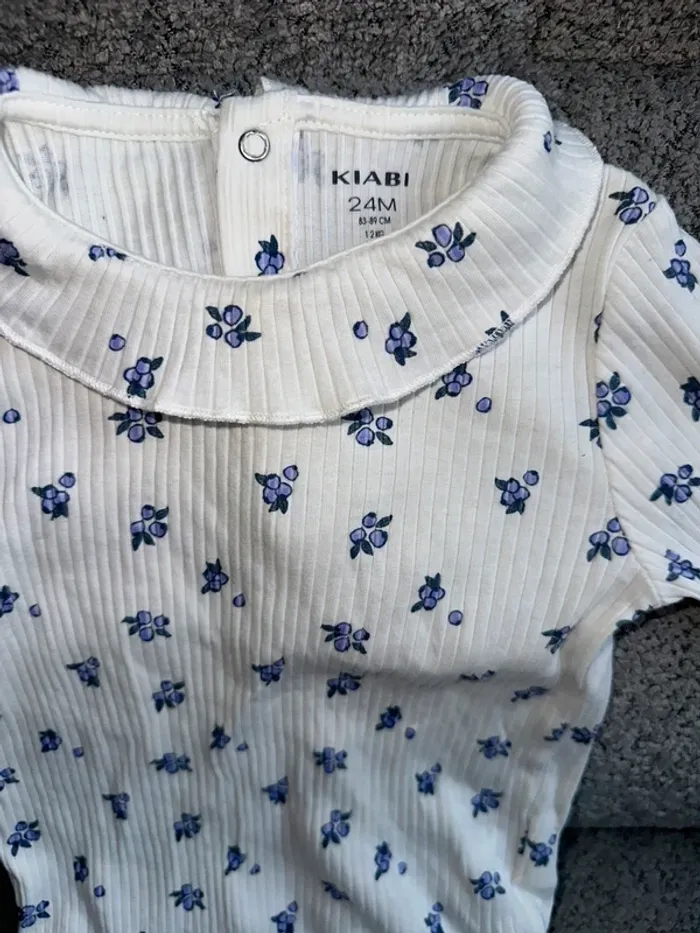 Bodie manches longues col Claudine blanc et violet Kiabi - photo numéro 2