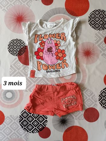 Tenue ensemble short t-shirt Barbapapa taille 3 mois