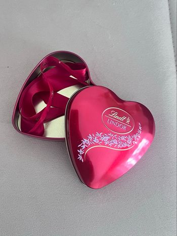 Boîte en métal Lindt 