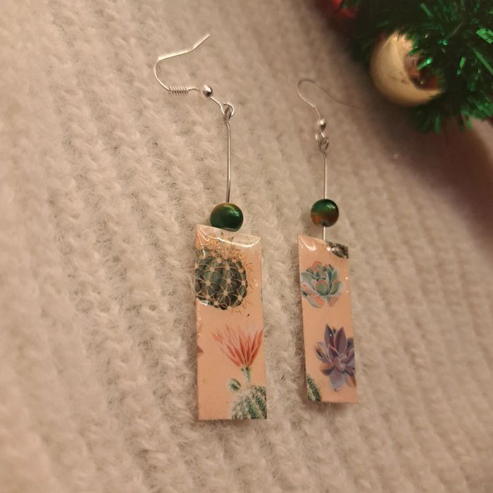 Boucles d'oreilles pendante multicolore légère - photo numéro 8