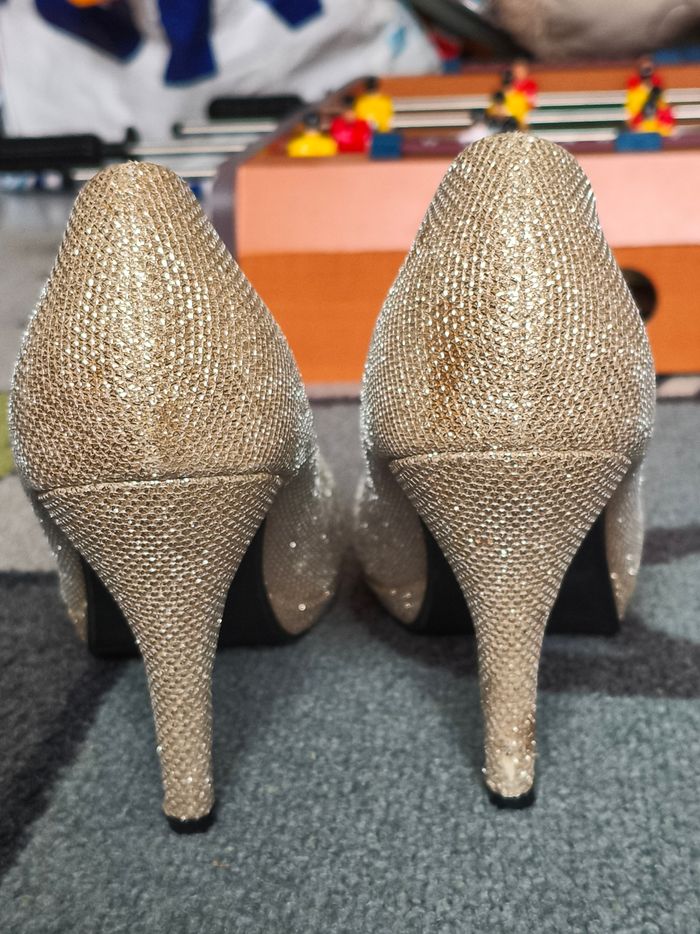 Chaussures à talons Taille 36 - photo numéro 3