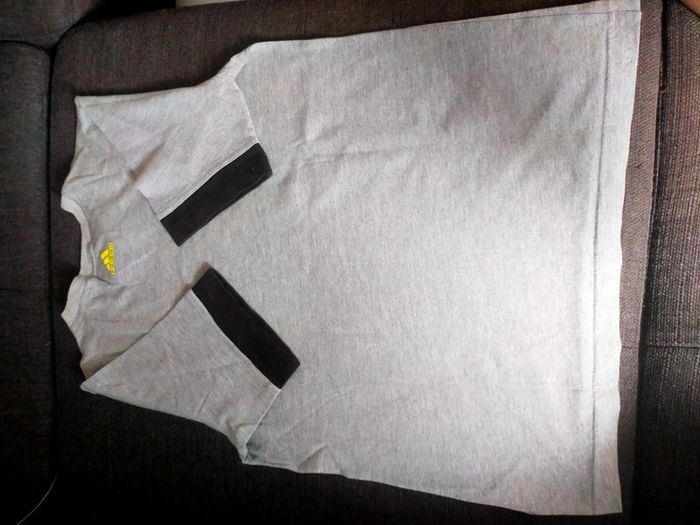 Tee shirt gris neuf 11/12 ans adidas garçon. - photo numéro 8