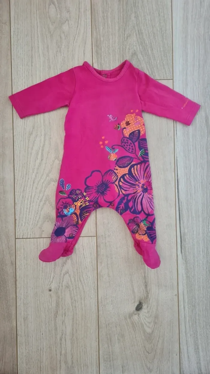 Lot pyjamas fins 1 mois - photo numéro 2